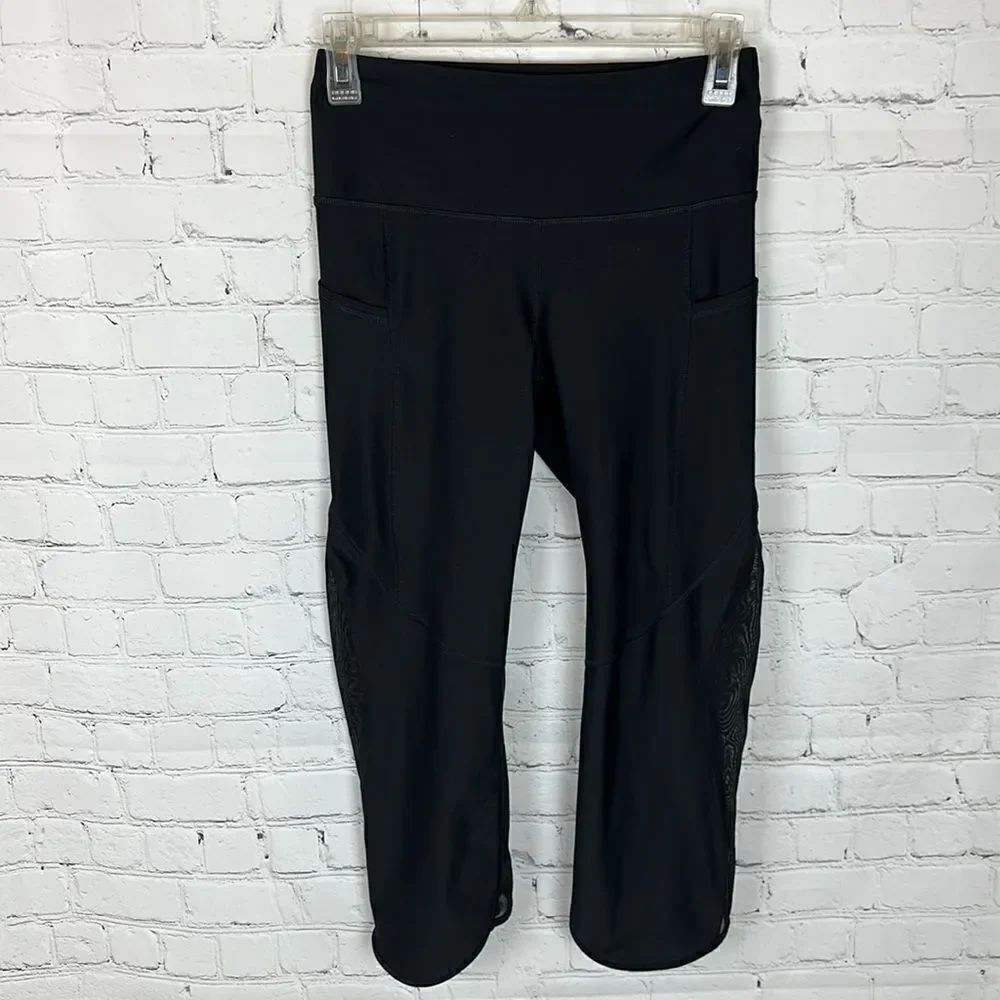 Old Navy Soft Black Cropped Leggings Size Medium